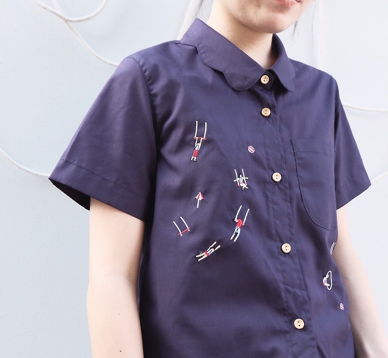 Flower Collar Shirt : Navy - 女上衣/長袖上衣 - 繡線 藍色