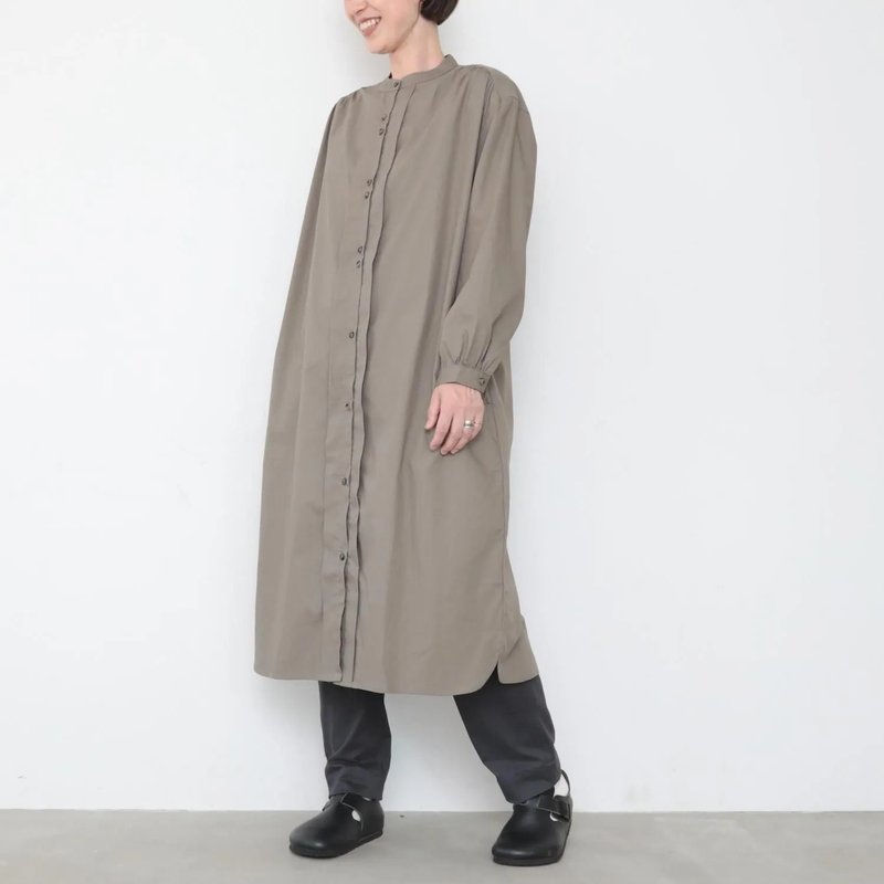OMAKE.jp 小次郎洋裝Jiro'sOP 卡其灰 - 洋裝/連身裙 - 棉．麻 卡其色