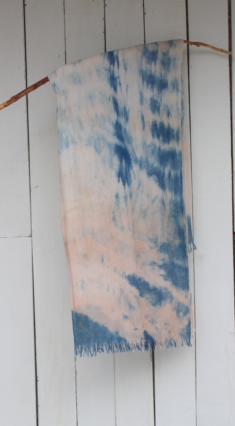 Free to stain isvara blue stained cotton scarf pure series Xia - ผ้าพันคอ - ผ้าฝ้าย/ผ้าลินิน สีน้ำเงิน