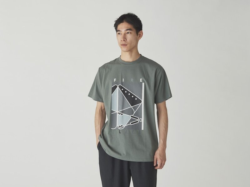 [Gift upon opening of the store] Fireplace T-shirt M/L/XL dark green - Men's T-Shirts & Tops - Cotton & Hemp Green