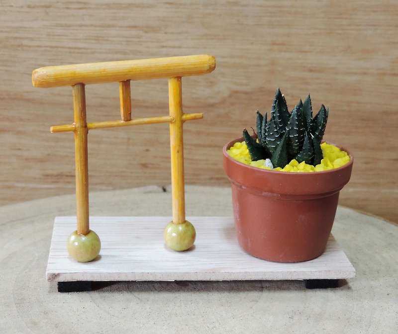 Japanese style torii succulents - Plants - Other Materials 