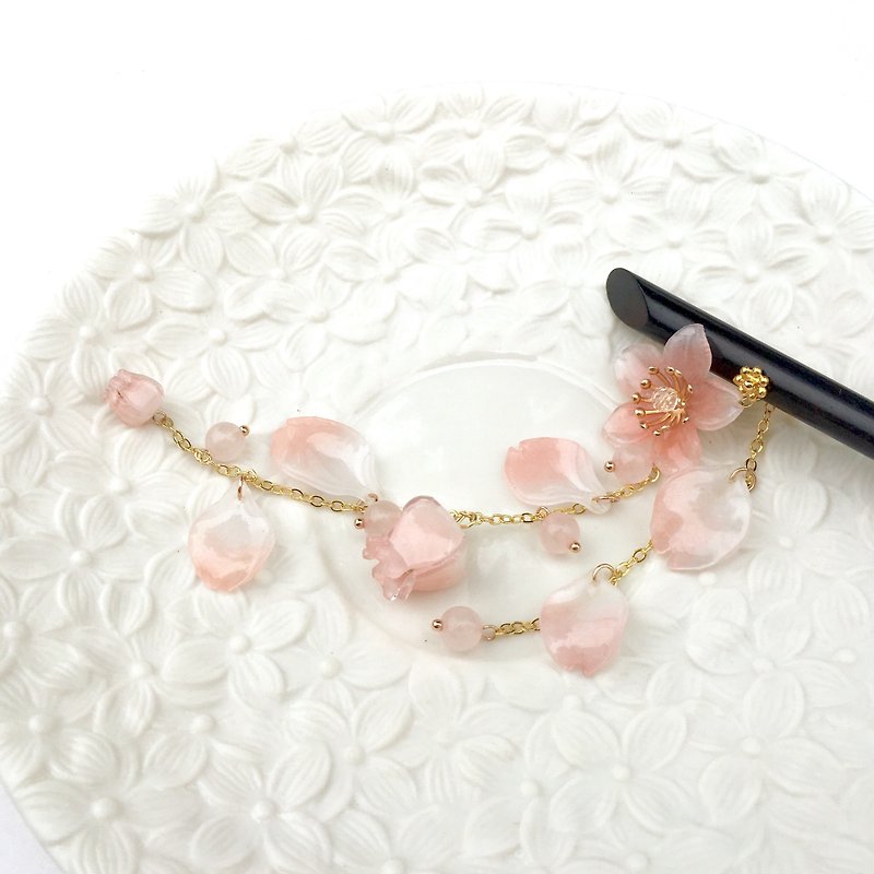 【Ink】Sakura Saki. Handmade cherry blossom hairpin. Smudged cherry blossom powder. Wooden hairpin/Japanese style hairpin/Kimono hair accessories