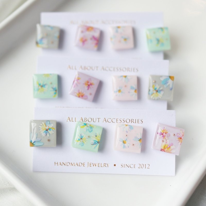 Flower series-small square four-piece earrings - ต่างหู - วัสดุอื่นๆ หลากหลายสี