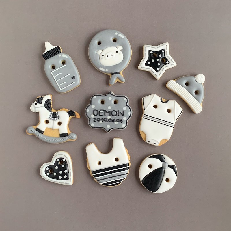 Hand-made by Leona ((Little Pig Didi)) 10-Piece Group-Black and White - คุกกี้ - อาหารสด 