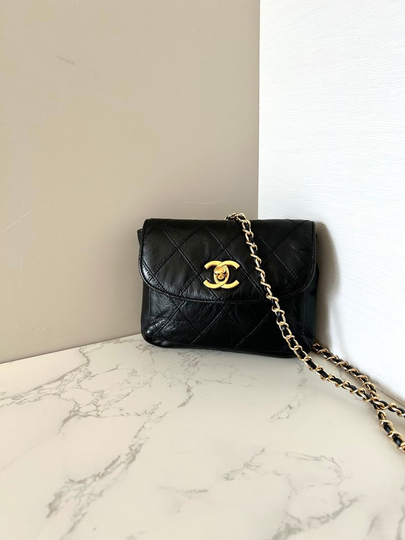 [LA LUNE] Rare second-hand Chanel black belt shoulder armpit small bag side back handbag - Messenger Bags & Sling Bags - Genuine Leather Black