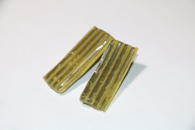 速方凍 | 廢物改製耳環 - 耳環/耳夾/耳骨夾 - 塑膠 黃色