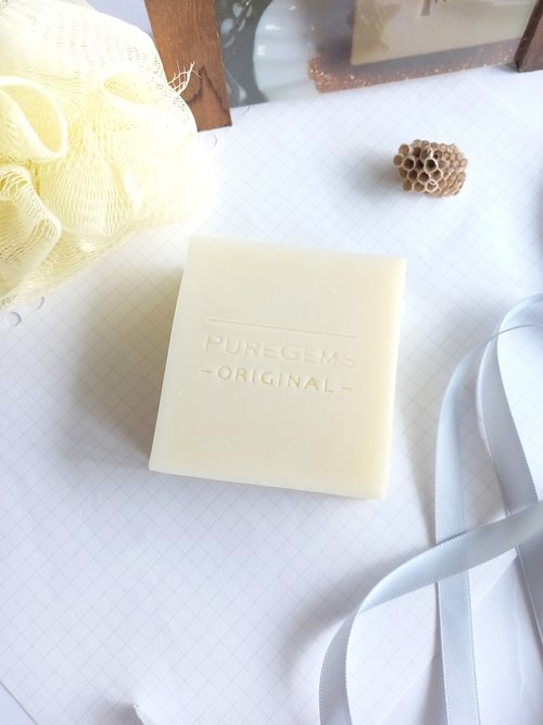 PUREGEMS Cleansing Soap PUREGEMS。蜂膠。乳香 甜橙 薰衣草 手工皂 ||一般及乾性膚適用