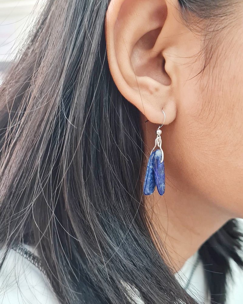 Dark Blue Long Lapis Lazuli Lucky Stone (Hook) Earrings - 耳環/耳夾/耳骨夾 - 石頭 藍色