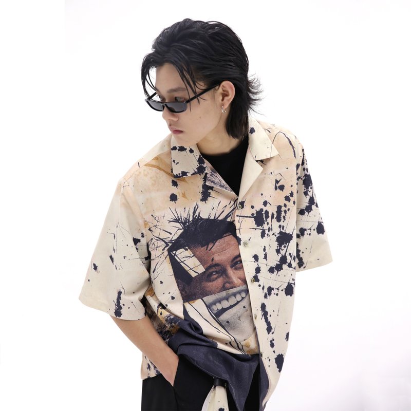ANTEBB 原創人像美式復古涂鴉印花超大oz潮流日系古巴領短袖襯衫 - 男 T 恤 - 其他材質 金色