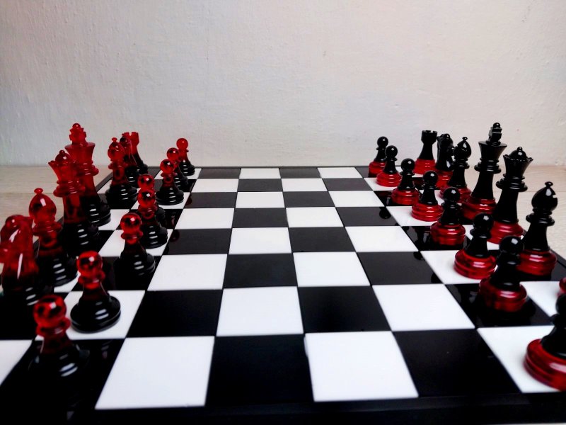 Modern resin chess pieces with chess board | Size of King 7cm | Epoxy resin - บอร์ดเกม - เรซิน สีน้ำเงิน