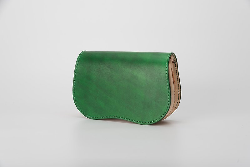 [Tangent School] New Year's special style ass bag, one-shoulder messenger to reshape the classic saddle bag - Messenger Bags & Sling Bags - Genuine Leather Green