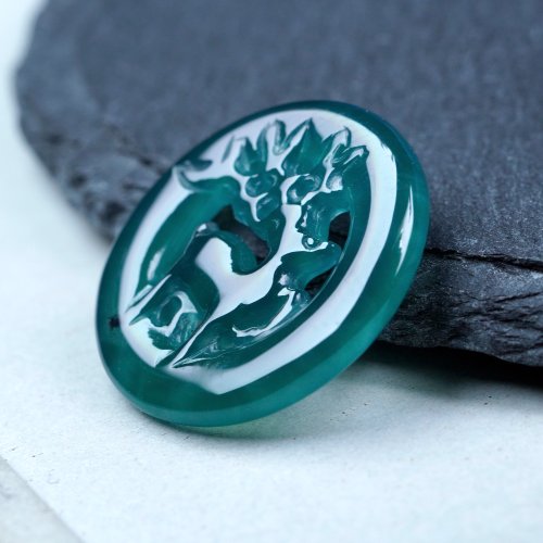 鹿が彫られたブルーの翡翠 | 天然翡翠 A グレード | ギフト - ショップ