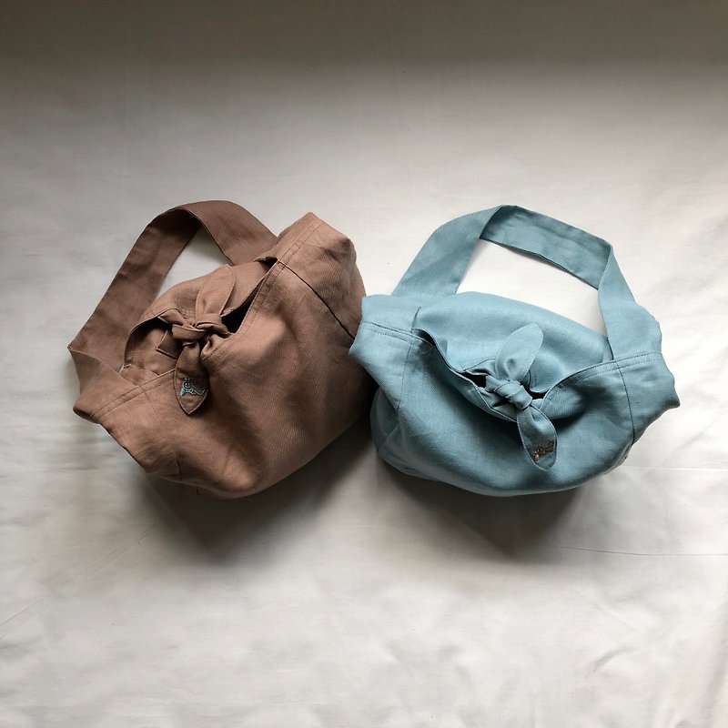 Linen Tote Bag - กระเป๋าแมสเซนเจอร์ - ผ้าฝ้าย/ผ้าลินิน สีนำ้ตาล