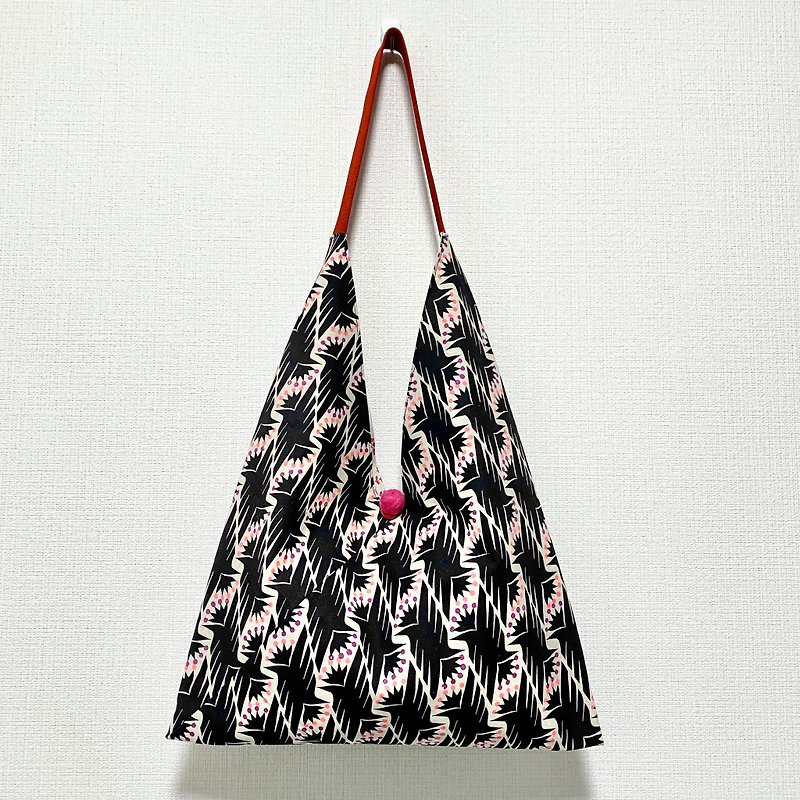 New stock/Japanese style zong-shaped side backpack/large size/designer cloth fluorescent powder lightning
