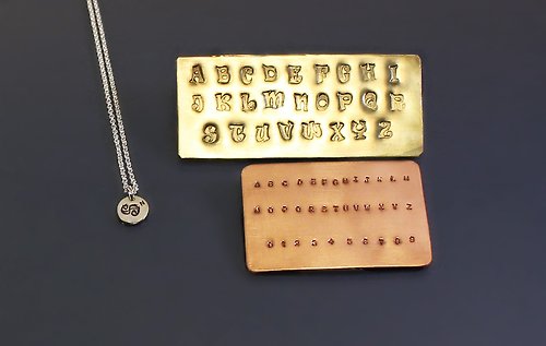 Maple jewelry design 刻字系列-特殊英文字體925銀項鍊3