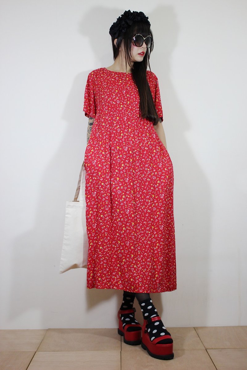 F2083 (Vintage) red small floral with waist straps double pockets cotton short-sleeved vintage dress - ชุดเดรส - ผ้าฝ้าย/ผ้าลินิน สีแดง