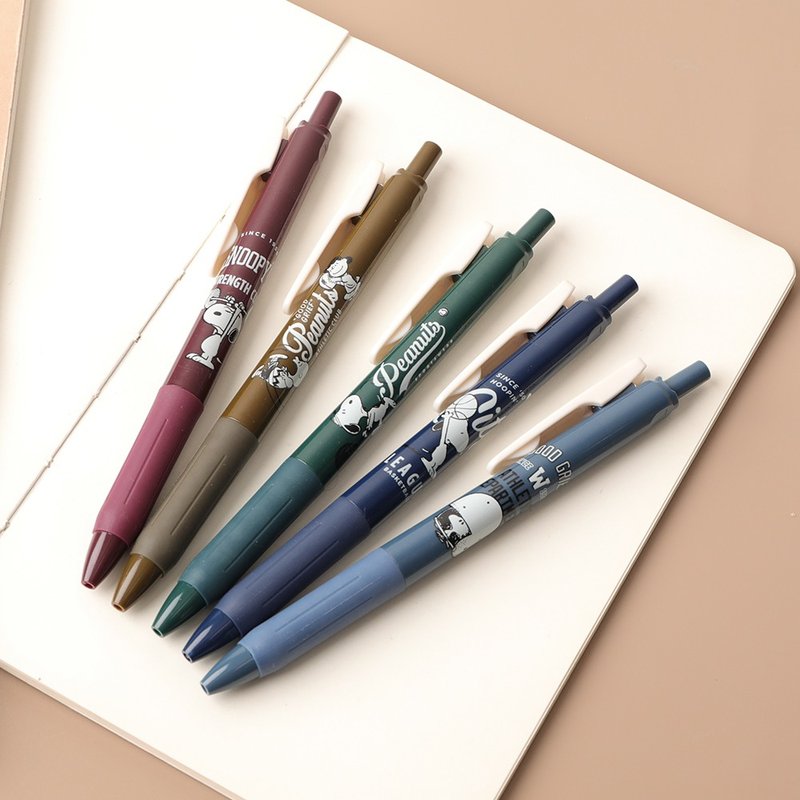 Peanuts Snoopy retro ball pen 5 sports-Snoopy stationery color retro color steel ball - ปากกา - พลาสติก หลากหลายสี