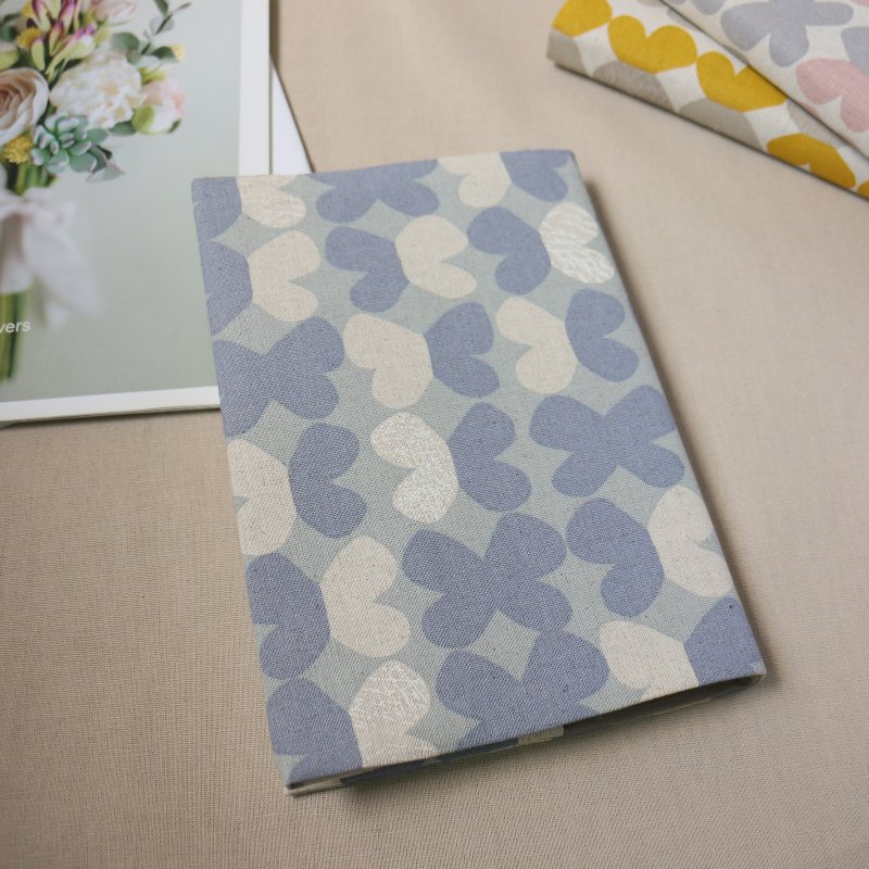 【蝶】 書衣 可調式布書衣 手工布書衣 - 書衣/書套 - 棉．麻 