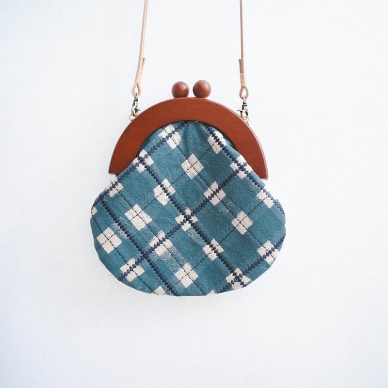 Wood Kuang handmade geometric serigraphy leather kiss lock bag side backpack limited to one - Messenger Bags & Sling Bags - Cotton & Hemp Blue