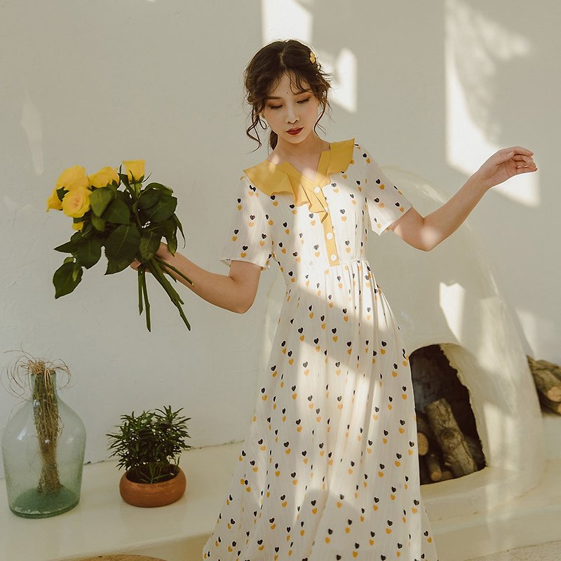 2019 New Retro Hong Kong Style Fashion Wear Contrast Dress Ruffle Collar Long Dress Printed Dress 9409 - ชุดเดรส - วัสดุอื่นๆ 