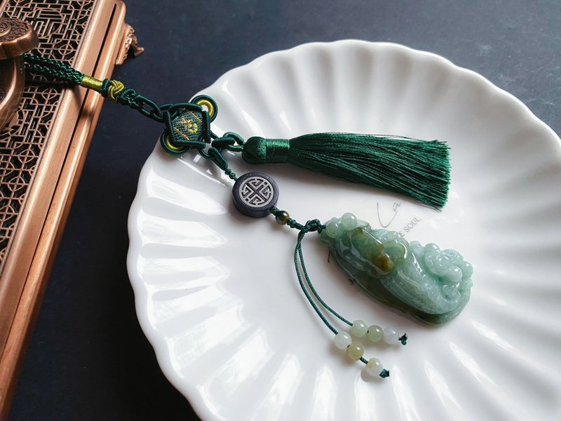 天然緬甸玉 翡翠 油青 如意 花生 三腳金蟾 招財進寶 包掛 禮物 - 吊飾/掛飾 - 玉石 綠色