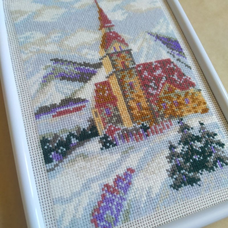 Winter Mountains, Hand Cross Stitched Artwork, Gifts, Home Decor - 海報/掛畫/掛布 - 棉．麻 銀色