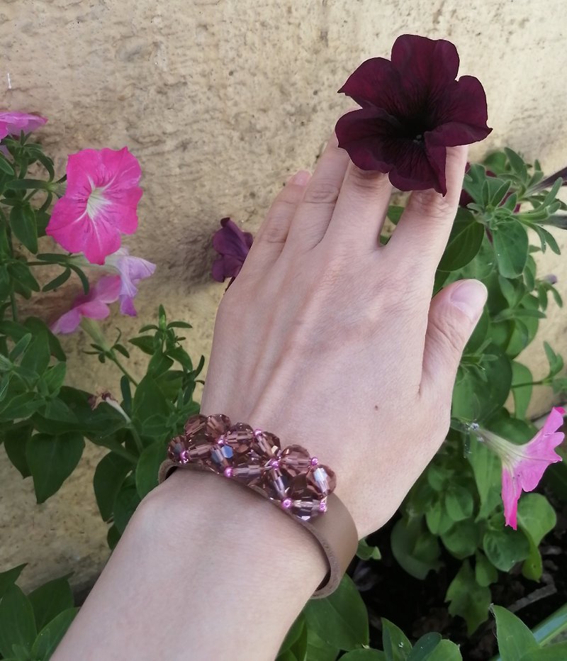 Genuine leather bracelet with Swarovski beads, rhinestones shine, Pink glow - Bracelets - Genuine Leather Brown