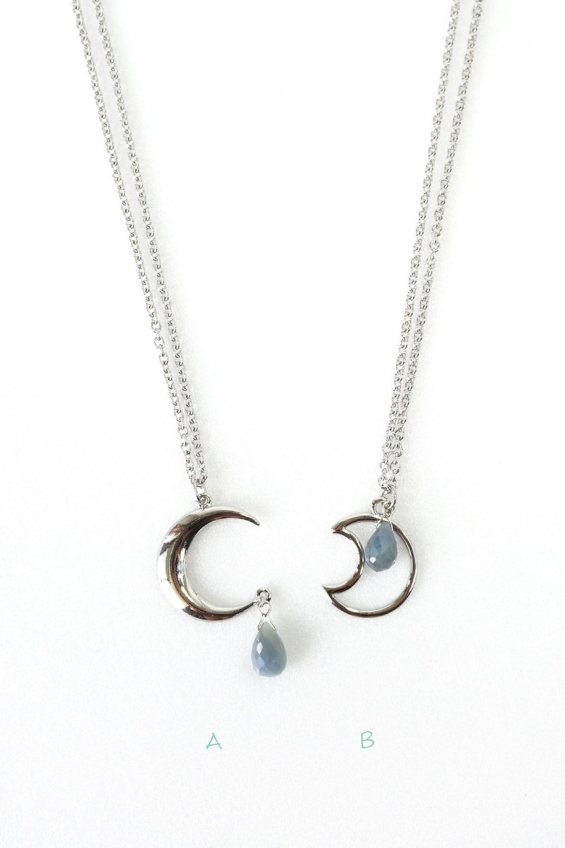 Crescent Moon with Blue Sapphire Gemstone Necklace, September Birthstone Jewelry - สร้อยคอ - เครื่องเพชรพลอย สีน้ำเงิน