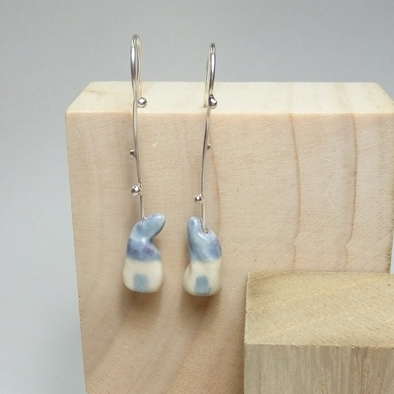 Elf cabin earrings - ต่างหู - ดินเผา สีน้ำเงิน