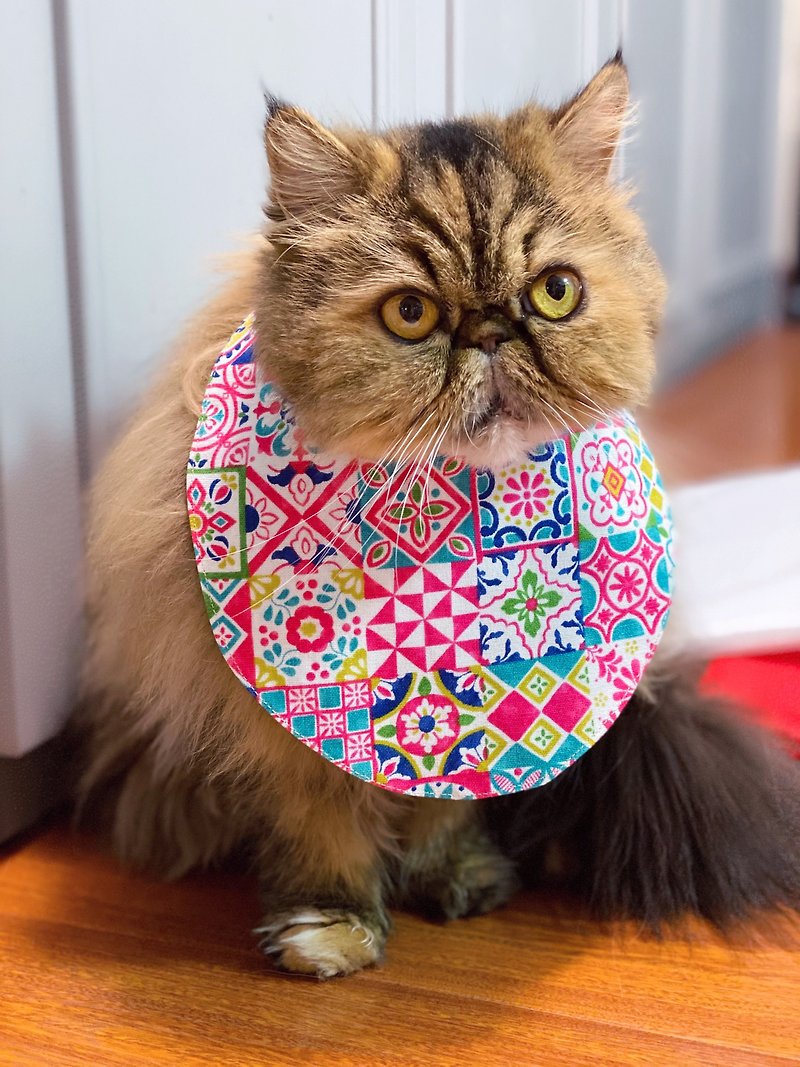 Saliva Shoulder Cat Collar for Long-haired Cats