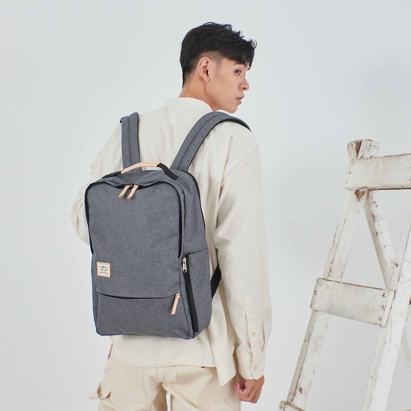 Classic Business Travel - Eco-friendly Laptop Backpack (2 colors) - กระเป๋าแล็ปท็อป - วัสดุกันนำ้ สีเทา