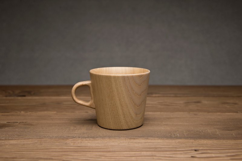 Takahashi craft handmade wooden mug S size KAMI Mug Cup S - แก้วมัค/แก้วกาแฟ - ไม้ สีนำ้ตาล