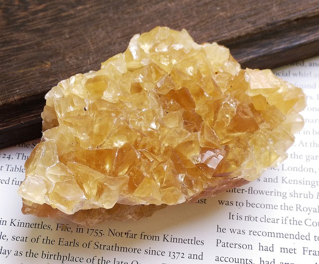 方解石蜂蜜 福建省産方解石天然鉱石 - ショップ alice-gems-jewelry