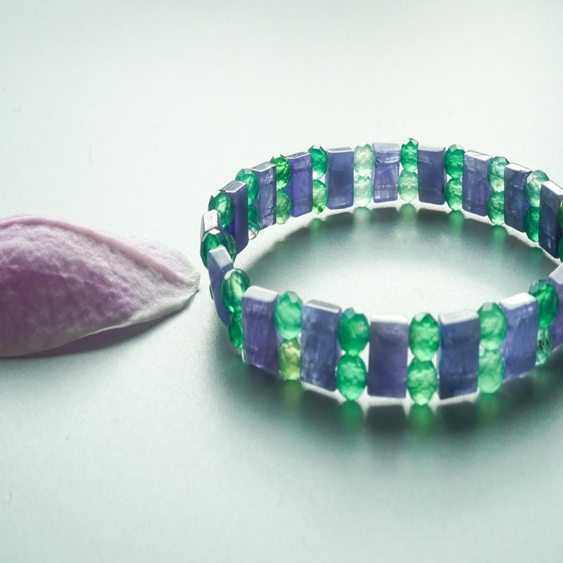 Tanzanite green agate bracelet - สร้อยข้อมือ - คริสตัล หลากหลายสี