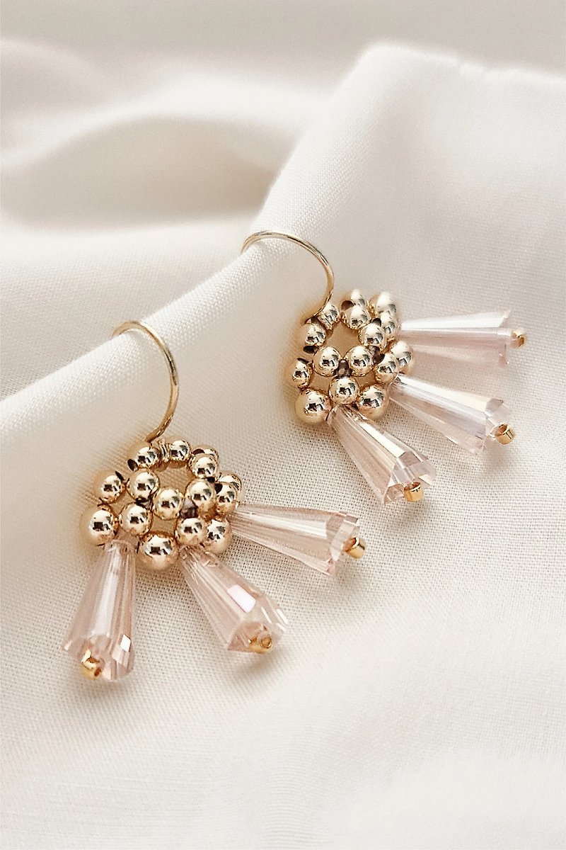 Sunburst | Crystal earrings in pink and gold filled beadwork by JeannieRichard - ต่างหู - วัสดุอื่นๆ สึชมพู