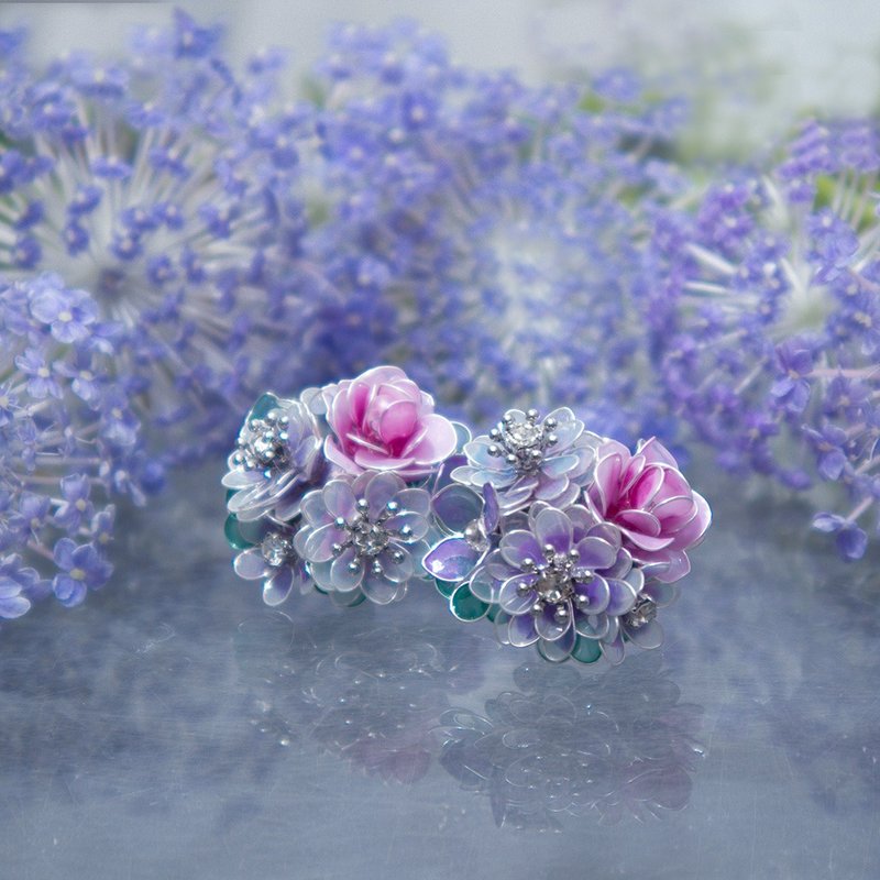 春爛漫の花畑耳飾り数量限定　ピンク - 耳環/耳夾/耳骨夾 - 水晶 粉紅色