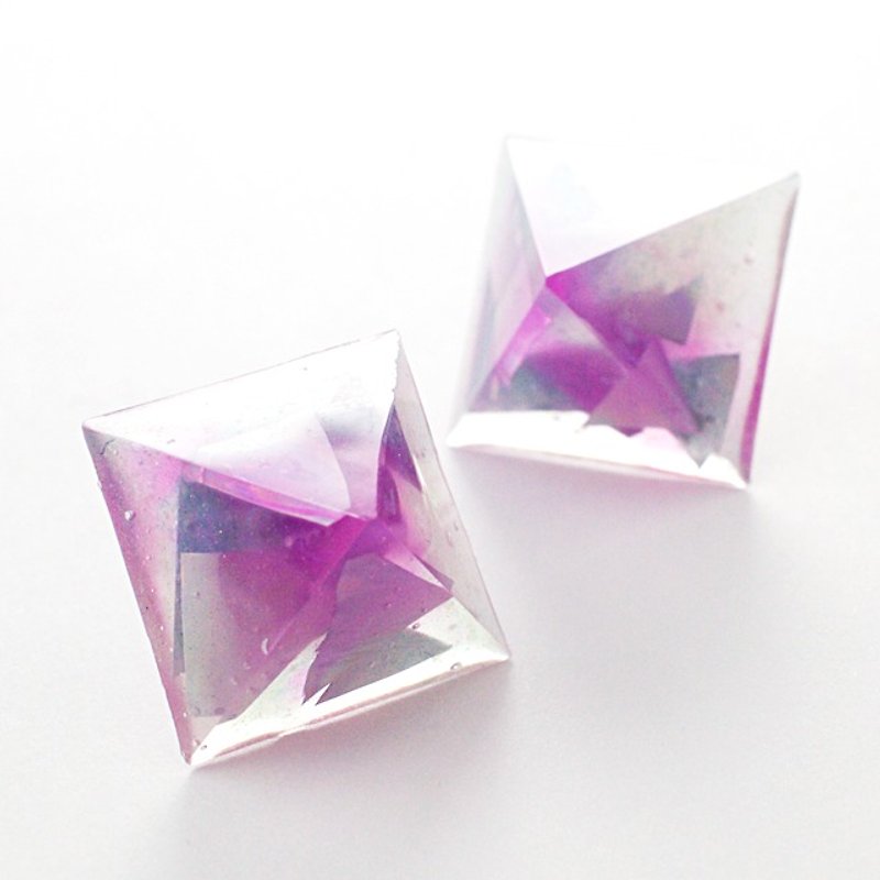 ピラミッドピアス(ウロコダイル) - 耳環/耳夾 - 其他材質 粉紅色