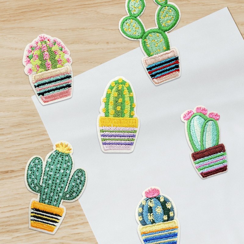 【刺繡布貼】小植物仙人掌  (二款) - 貼紙 - 繡線 