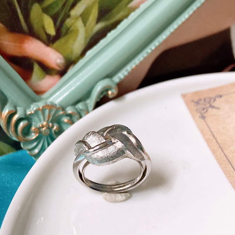 [Western Antique Jewelry] No. 7-8 Avon Fine-tuning Filigree Kink Beautiful Texture Silver Ring - General Rings - Precious Metals Silver