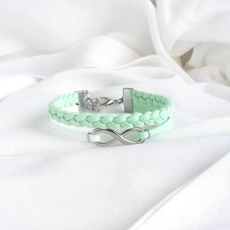 Handmade Double Braided Infinity Bracelets –light mint green limited - สร้อยข้อมือ - วัสดุอื่นๆ สีเขียว