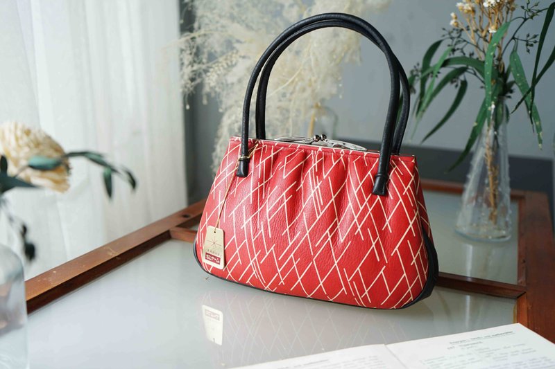 尋寶復古古董包-全新保存品皮革有禪染紅色口金手提包 - 手提包/手提袋 - 真皮 紅色