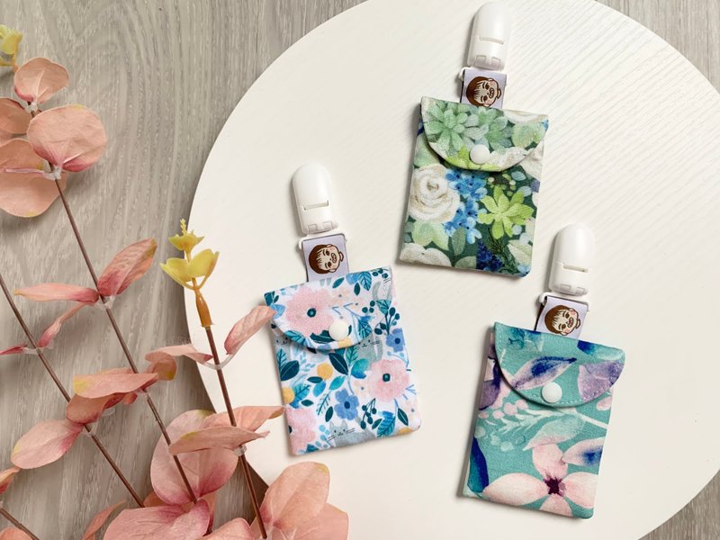 貝加爾湖的悠藍與綠茵 平安符袋 禮盒 彌月 - 平安符袋 - 棉．麻 