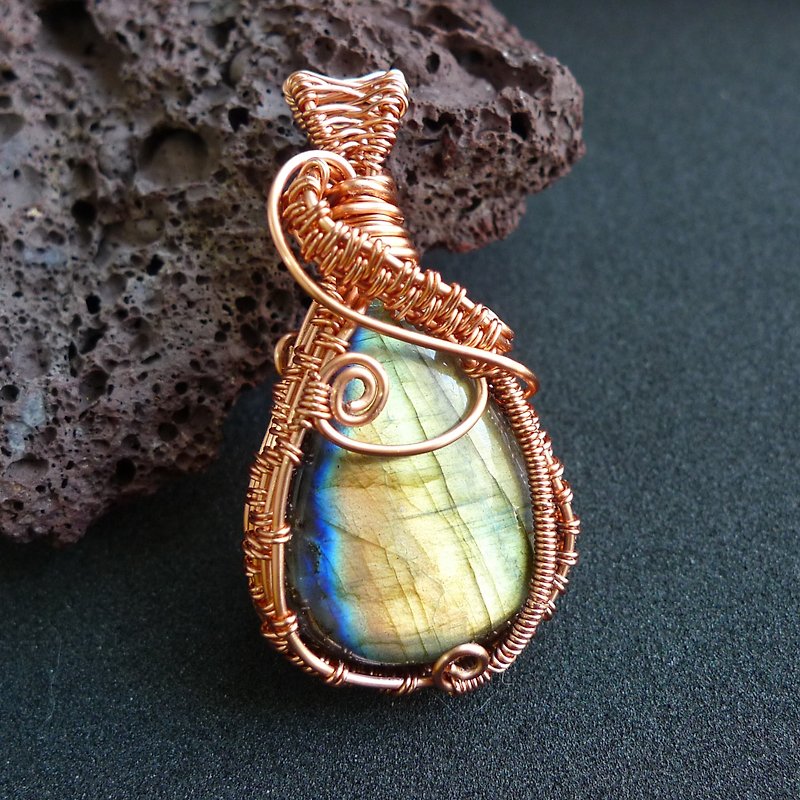 Misssheep-WW06 Classical Handmade Metal Wire Labradorite Pendant Necklace - Necklaces - Other Metals 