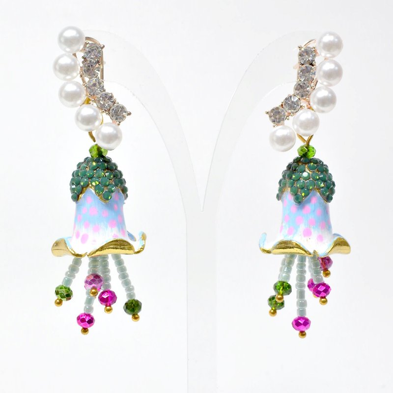 手繪琺瑯鈴蘭花朵耳環 SWAROVSKI水晶 藝術品飾物系列 單隻發售 - 耳環/耳夾 - 塑膠 銀色