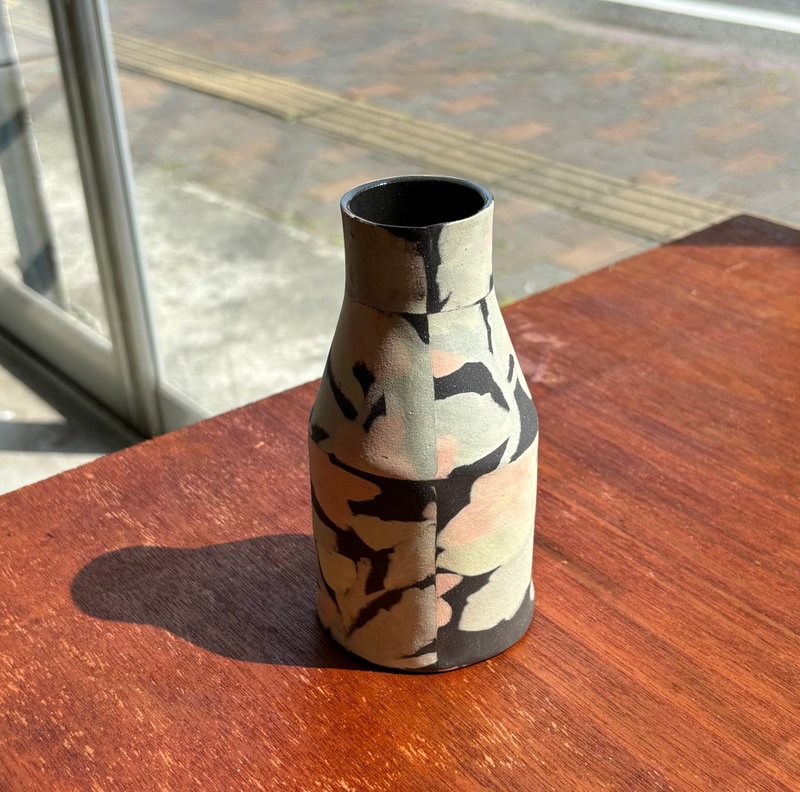Takeo Vessel Project - 日本黑土系列小花器 - 花瓶/花器 - 陶 