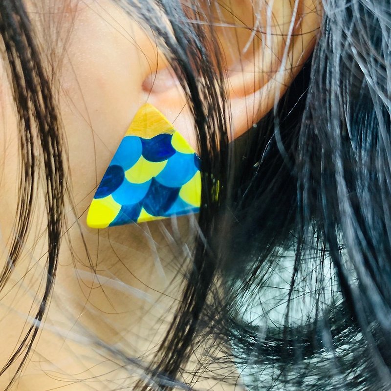 富士山系列 - 金峰沁藍 _ 耳環 - 耳環/耳夾 - 黏土 藍色