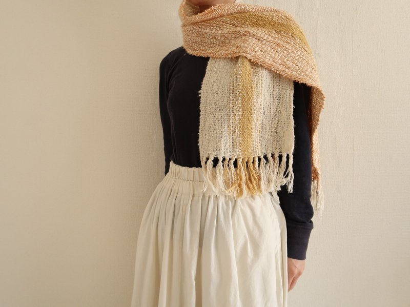 披肩(S)  50焦糖×牛奶  羊毛  手工編織的圍巾  禮物 - 絲巾 - 羊毛 白色