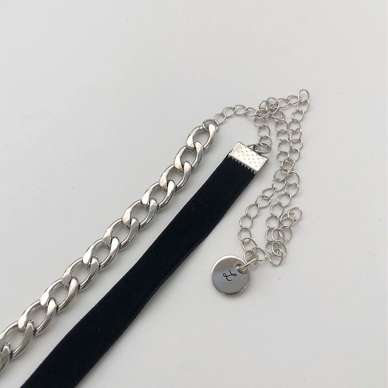 Silver chain velvet neck necklace two-piece set - Necklaces - Other Materials Black
