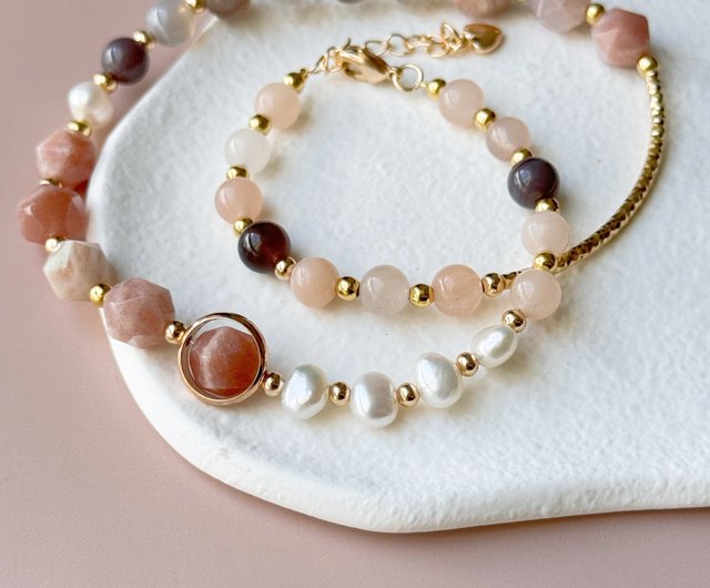 Amulet Positive Energy Healing Orange Moonstone Pearl Persian Gulf Agate  Red Aventurine Double Circle Bracelet - Shop keepitpetite Bracelets - Pinkoi