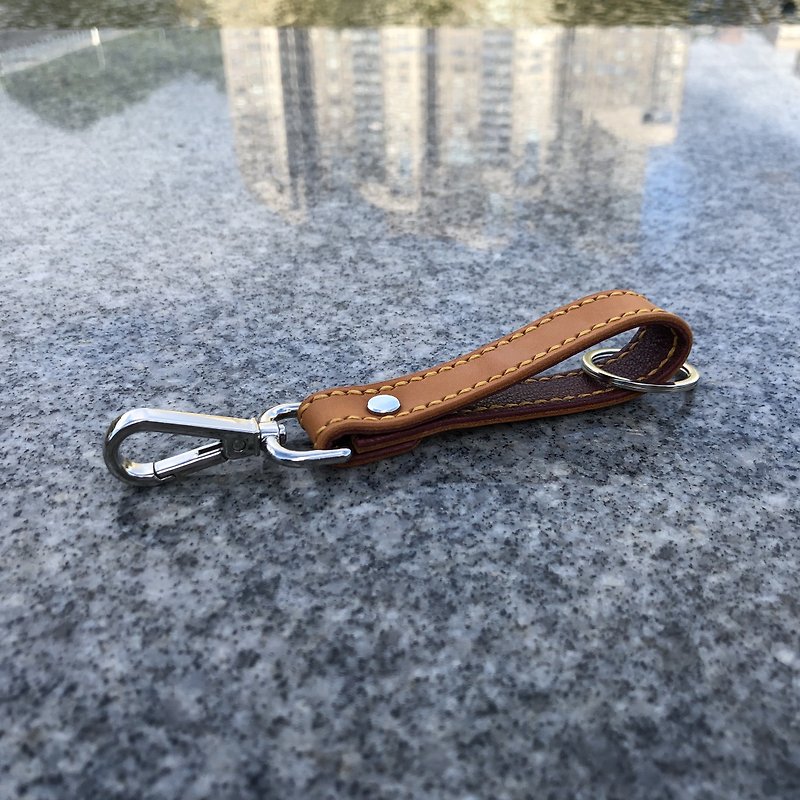 Two-tone vegetable-tanned leather hand-stitched keyring/charm - Keychains - Genuine Leather Brown